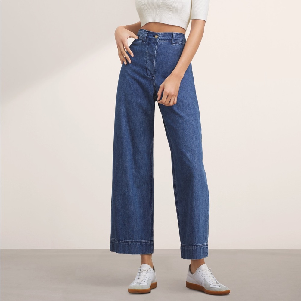 Aritzia high waisted, wide leg trousers