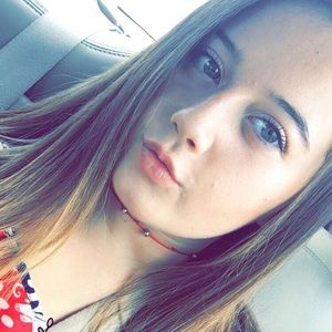 Meet your Posher, Carly