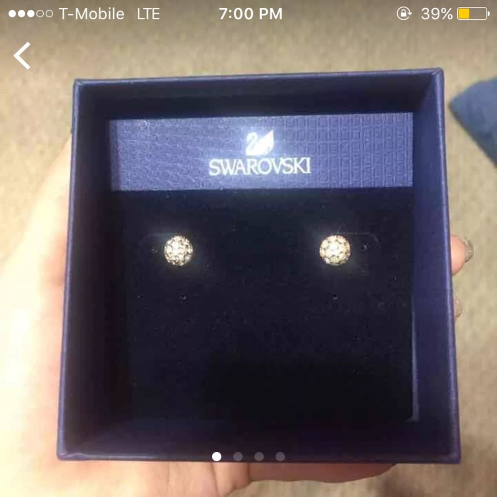 Swarovski earrings rose gold