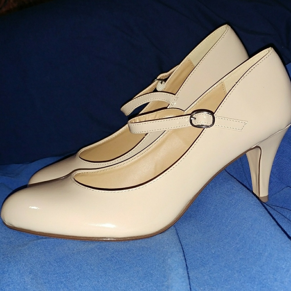 Beige shoes