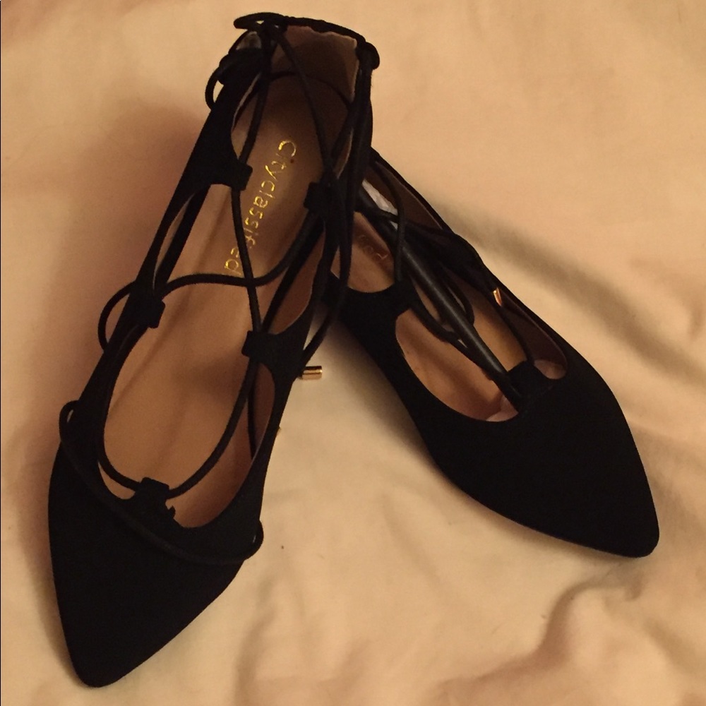 ✨Black Faux Suede Pointed Toe Flats✨