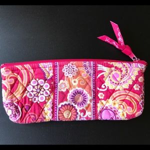Vera Bradley Zippered Pouch!