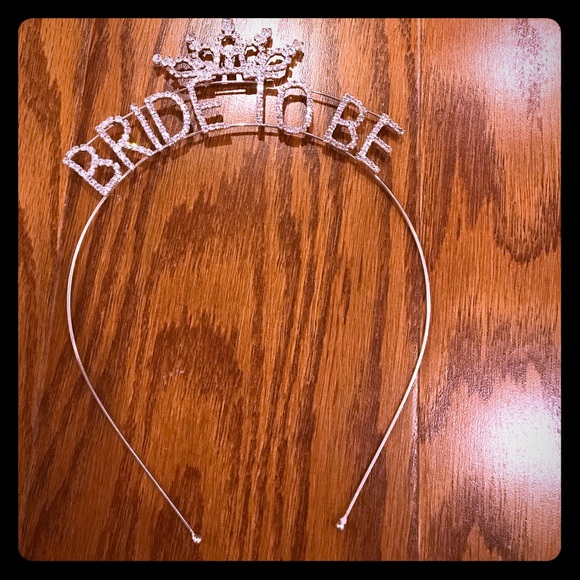 ? Bride to Be Bachelorette Tiara Headband main image 4