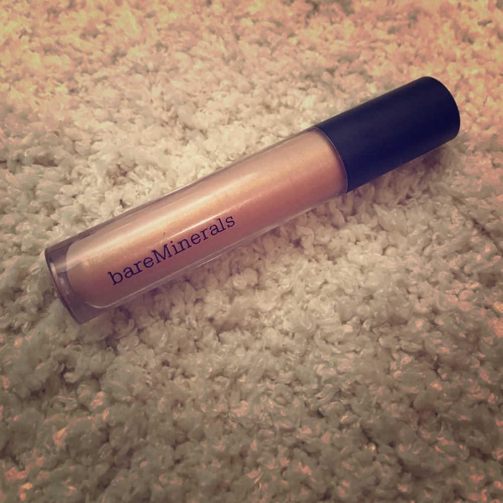 Lip gloss
