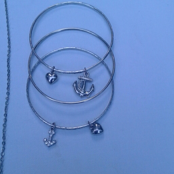Boyfriend Girlfriend necklace set 3 bangles - Picture 3 of 3
