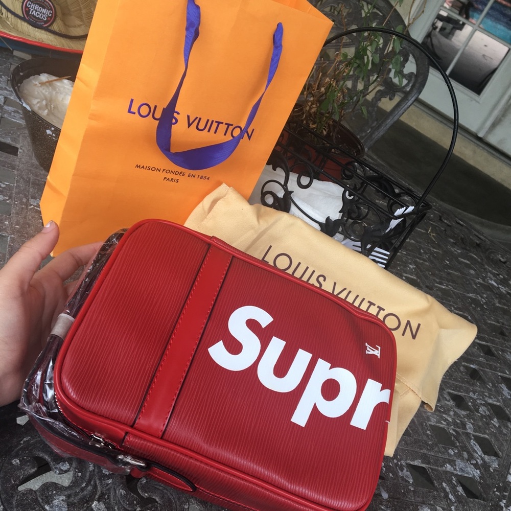 Supreme Louis X Vuitton