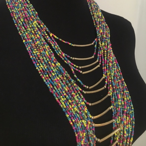 BEAUTIFUL SMALL LAYERED CABDY COLOR NECKLACE-NWT - Picture 5 of 8