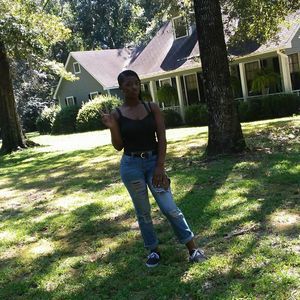 Meet your Posher, Adrianna