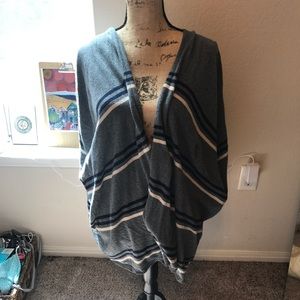 {Eddie Bauer Sweater Wrap} {Eddie Bauer Sweater Wrap}