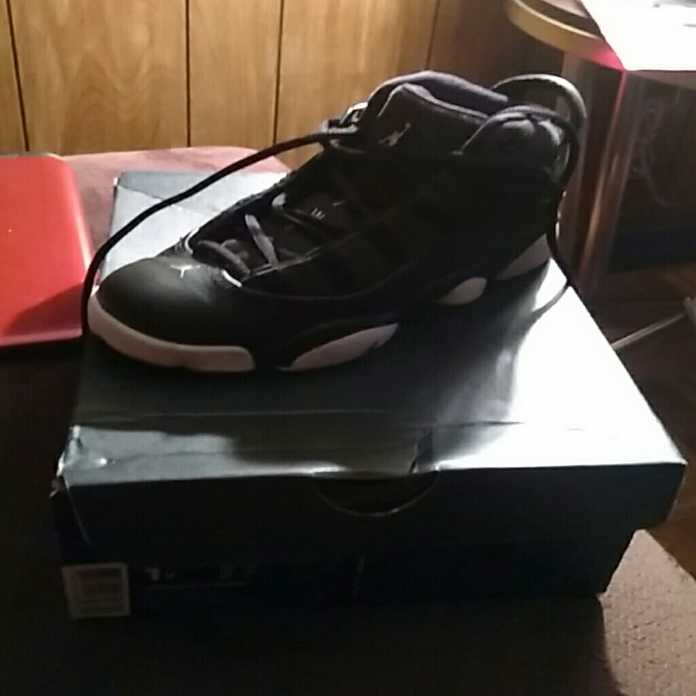 Kids sneakers