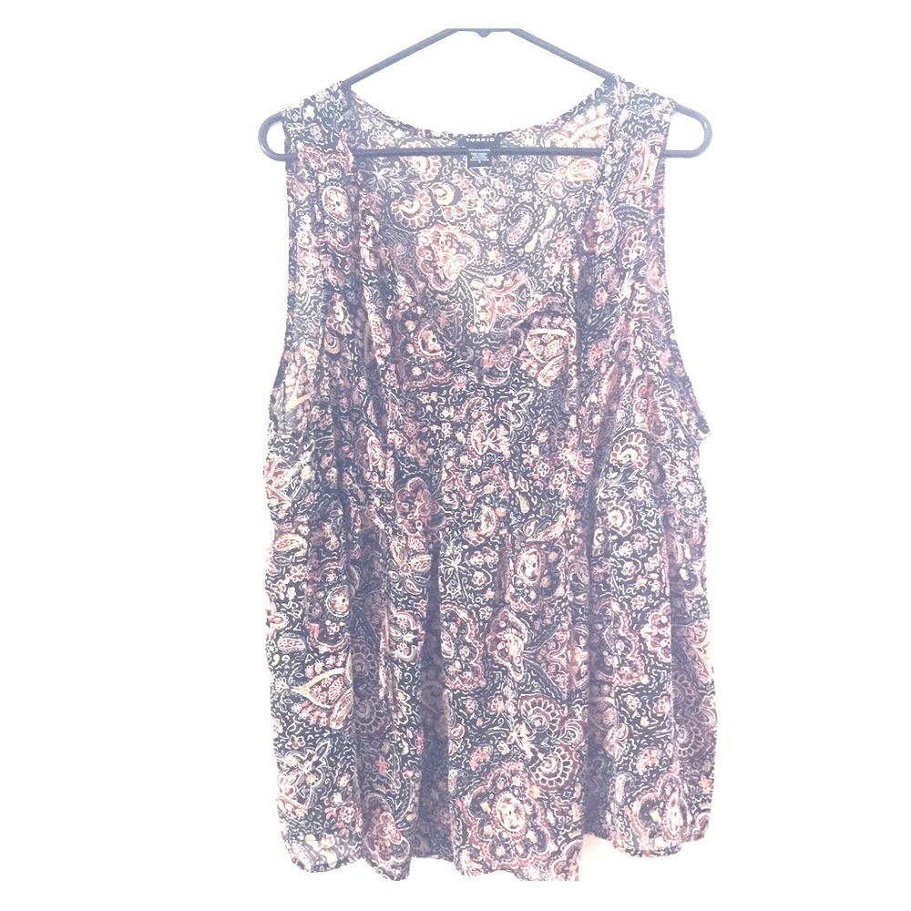 Torrid sleeveless blouse