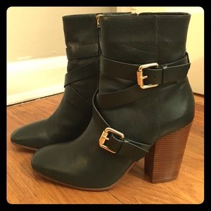 Vince Camuto signature sample booties!