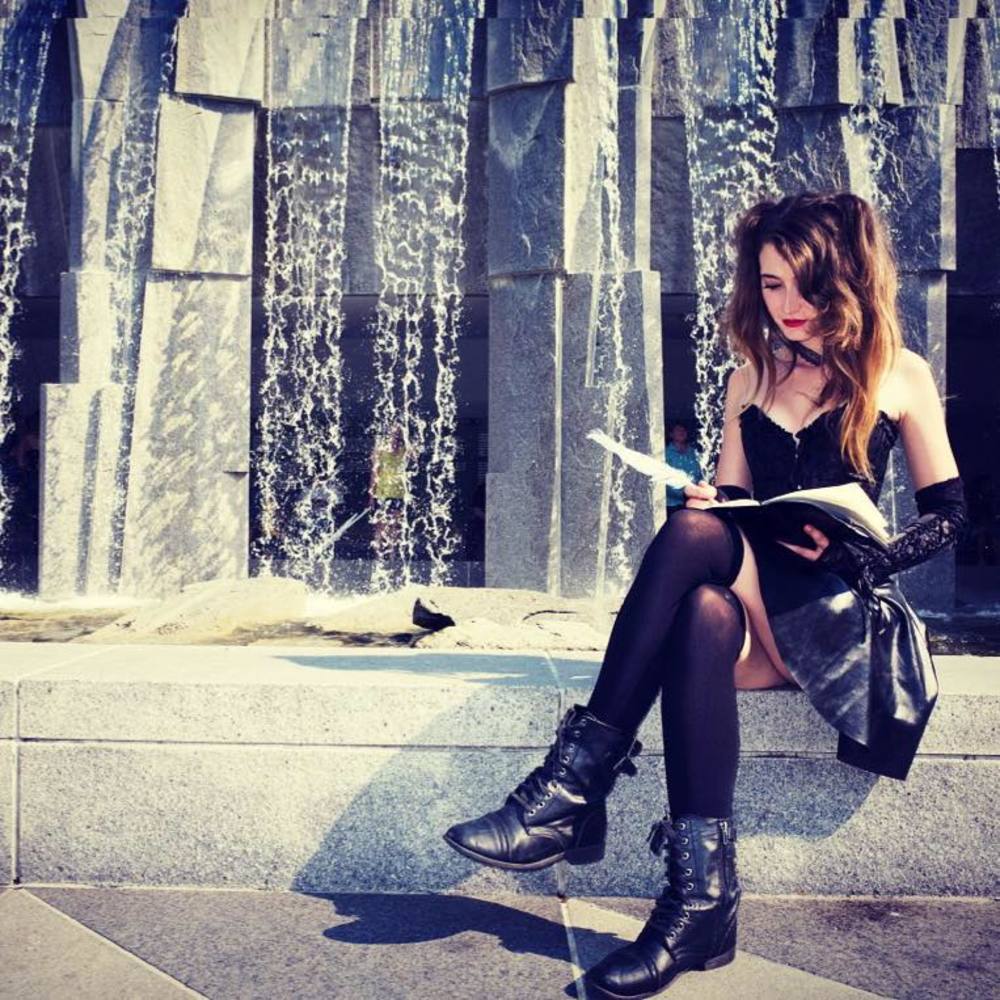 Meet your Posher, Arielle
