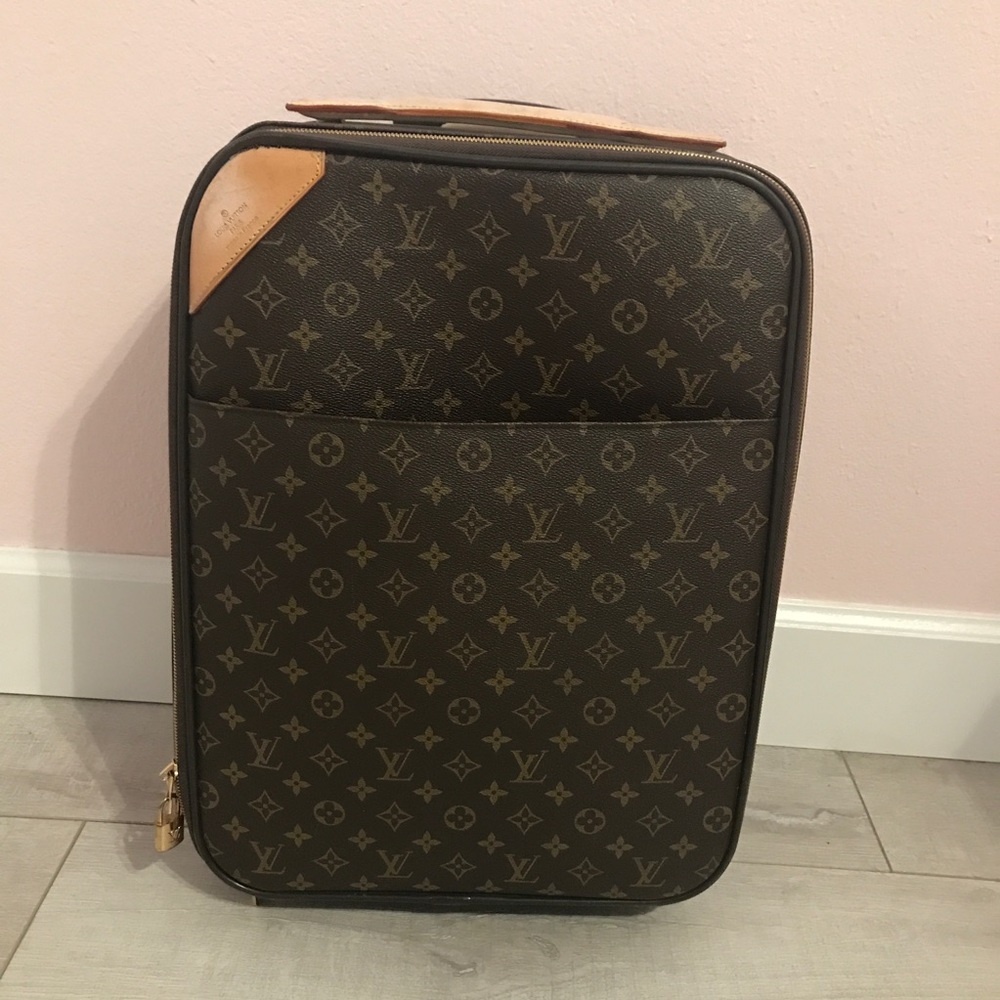 Louis Vuitton Classic Monogram Carry On Luggage