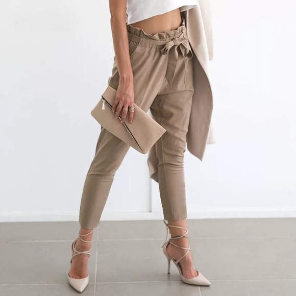🌟MAKE AN OFFER🌟Tan Waist Bow Pants - Picture 3 of 7