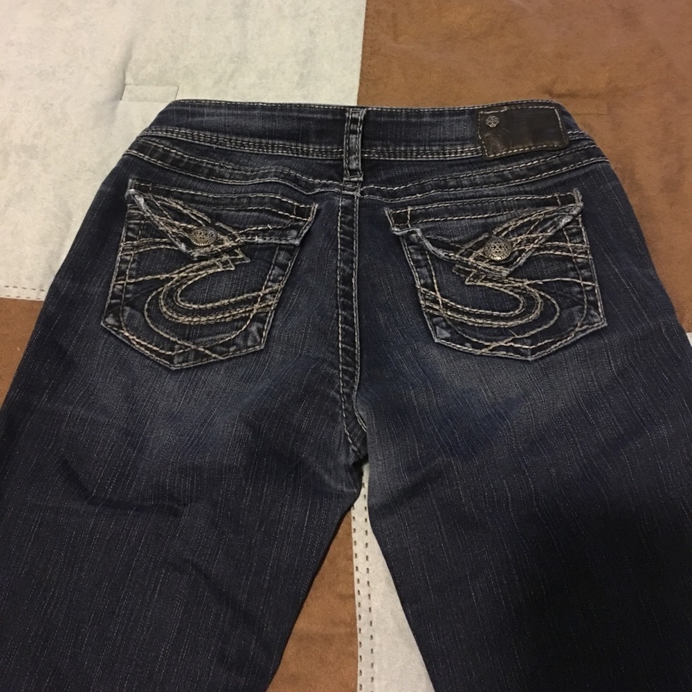 Silver Suki Suplus. 28x30 stretchy nice.