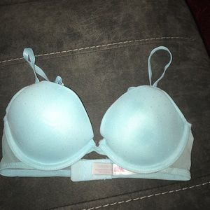 Xhilaration NWT bra 34B