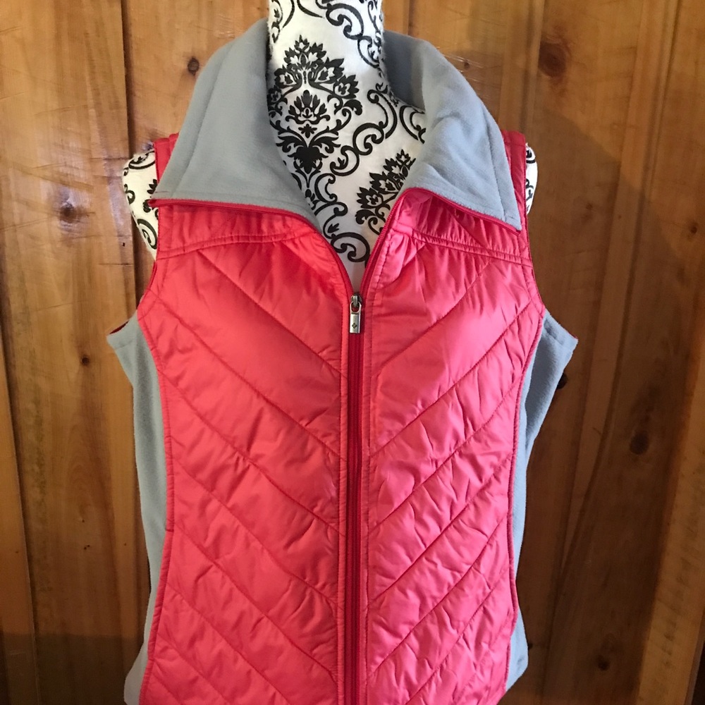 Columbia 2-tone quilted pink/ grey vest NWOT