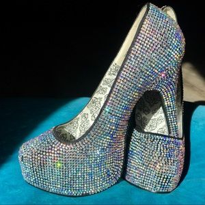 Brand new, size 10 gemstone platform stiletto
