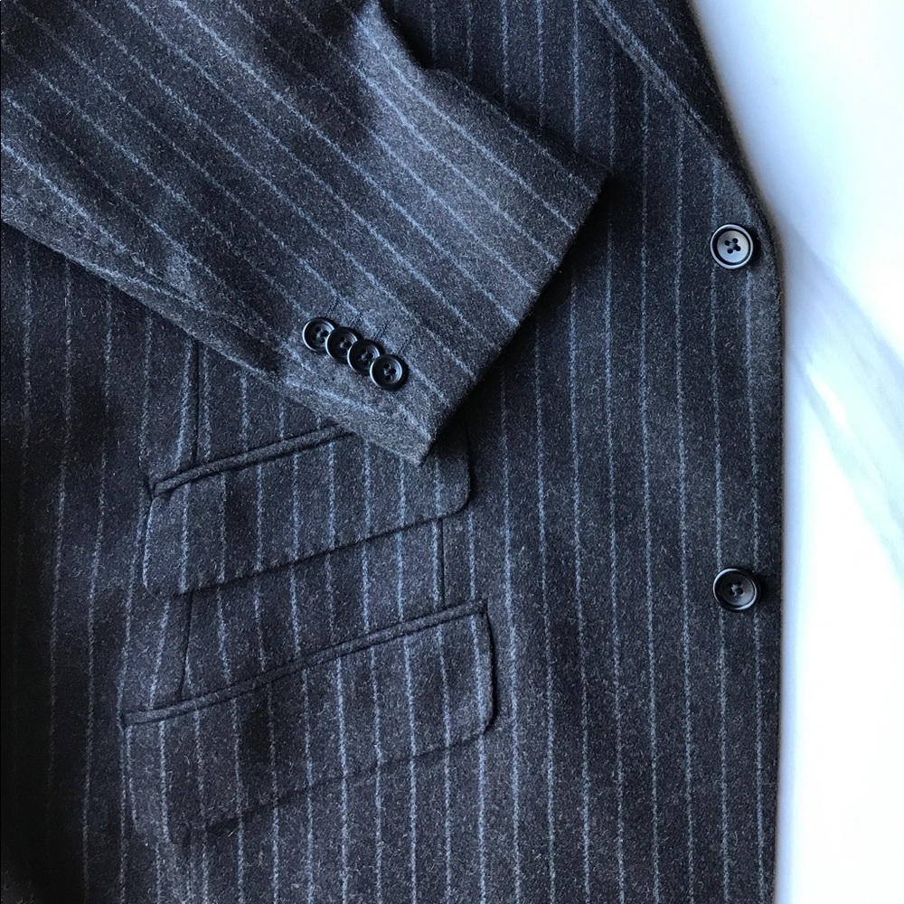 44L Banana Republic Charcoal Pinstripe sport coat