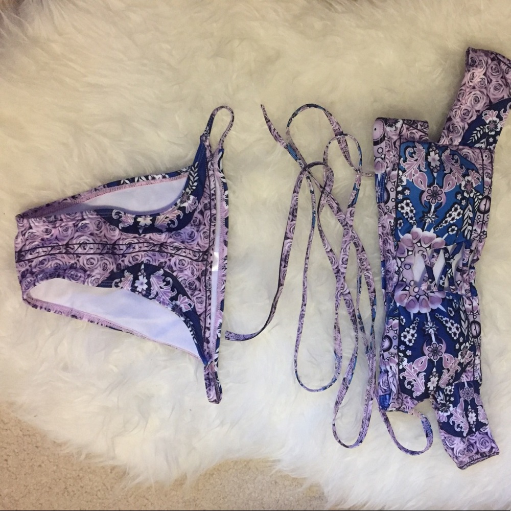 Off the shoulder bikini, size small