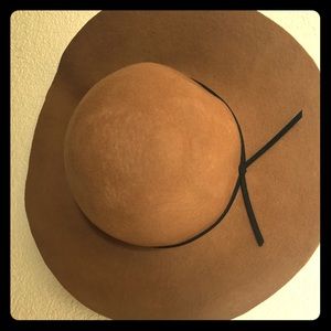 Floppy felt hat from H&M Floppy felt hat from H&M