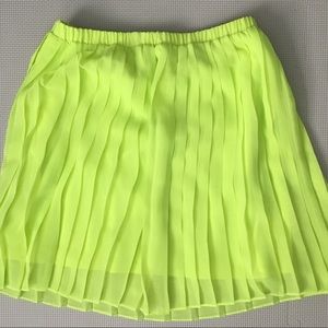 Pleated skirt