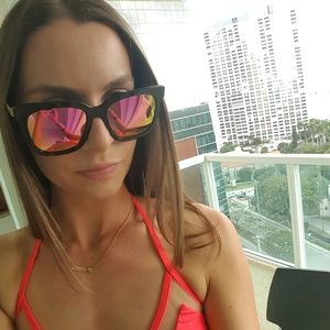 Meet your Posher, Alexis