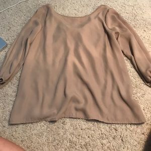 Cute top with bow on the back