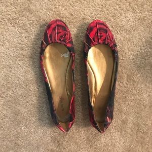 EUC Nine West Velvet Flats - Size 9.5