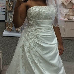 Wedding dress size 10