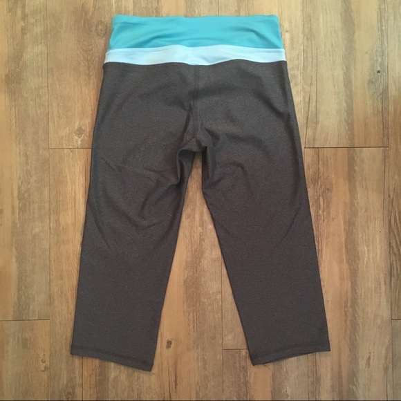 *SOLD*Champion's Women's Leggings, Grey (Teal Waist) - Picture 2 of 3