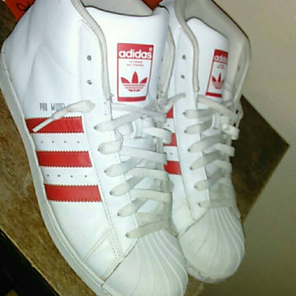 Adidas's pro model high top shell toes