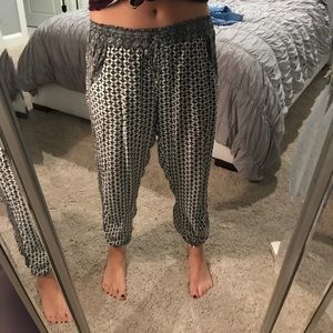 American eagle flowey jogger pants! size small