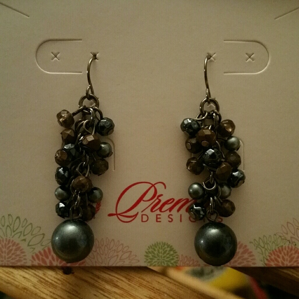 Beaded dangling earrings