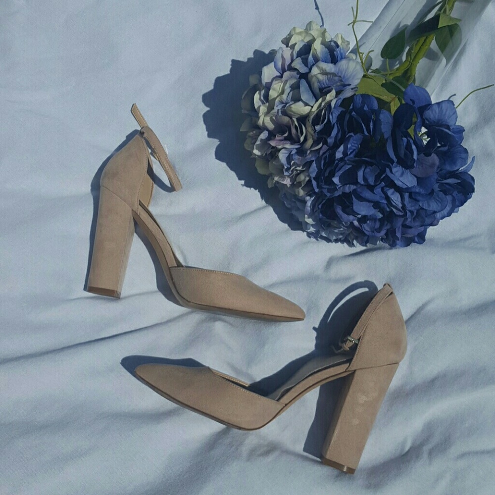 Aldo Suede Creme Heels