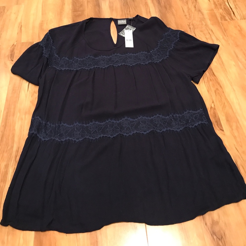 NWT NY&C navy blouse with lace detail. Size M.