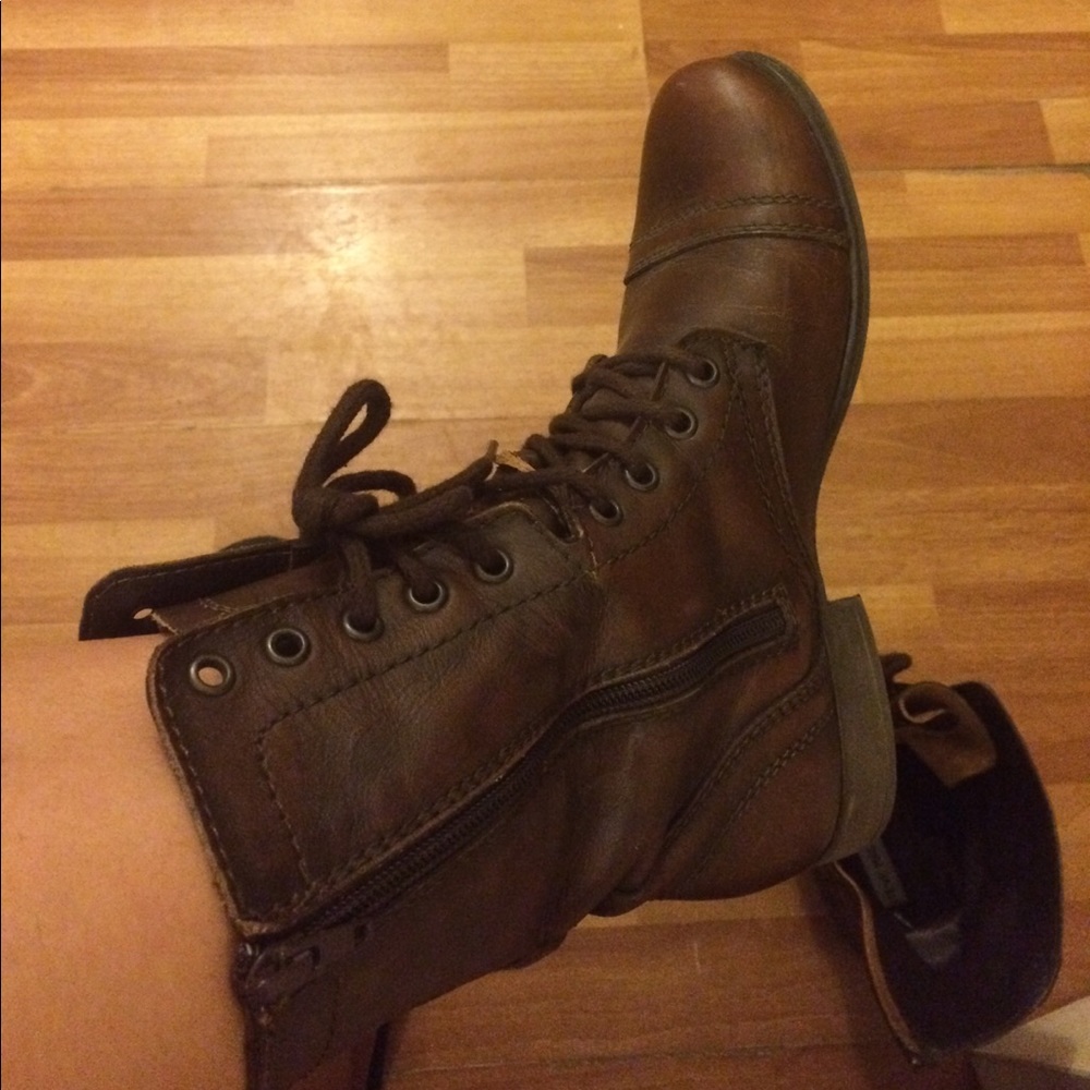 Used Steve Madden Troopa Combat Boots