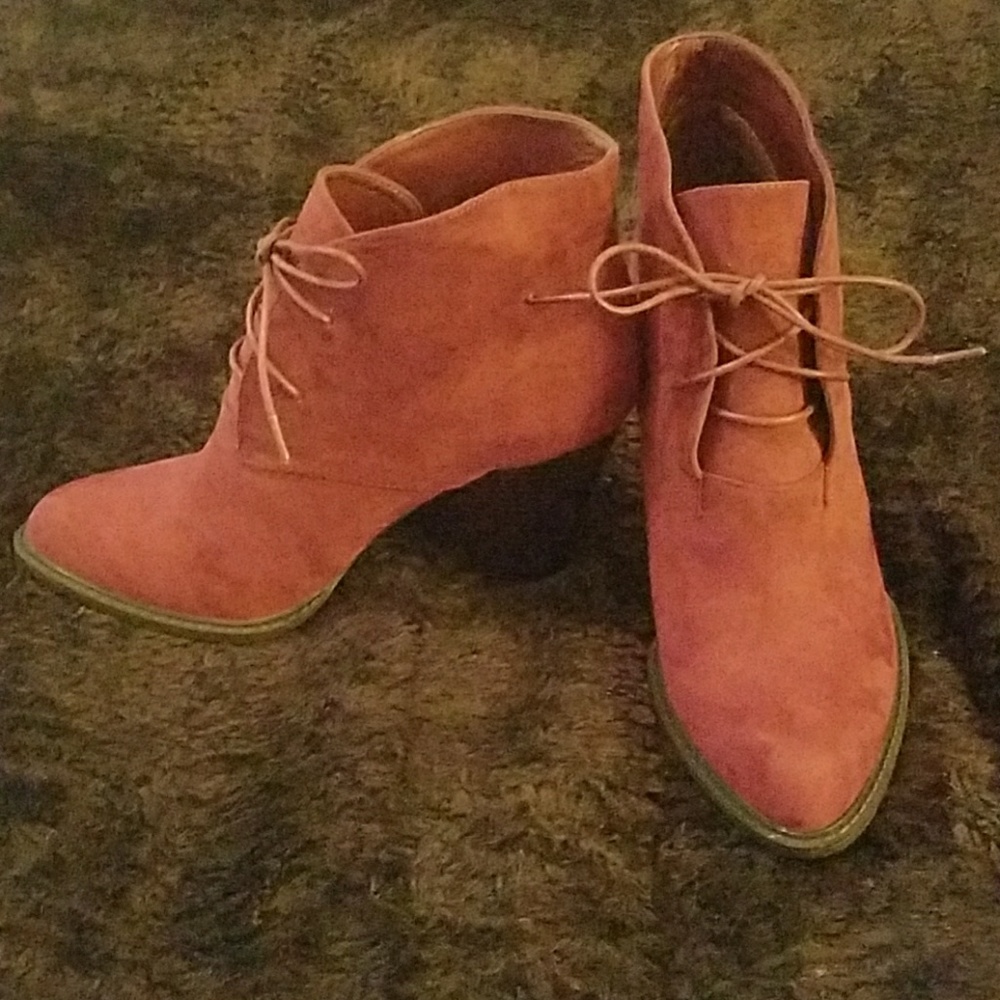 Red heeled lace up ankle booties