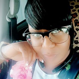 Meet your Posher, Latrina