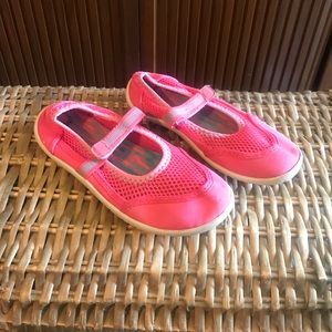 Pink/White watershoes, velco straps, girls 13-1