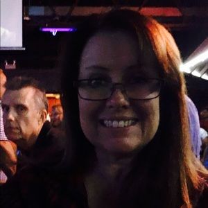 Meet your Posher, Lori