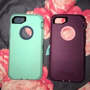Two iPhone 7 defender otterbox