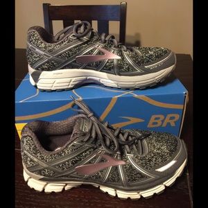 Brooks Adrenaline 17 Running Shoes