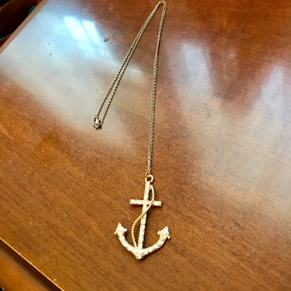 Gold Anchor Necklace ⚓️ - Picture 2 of 3