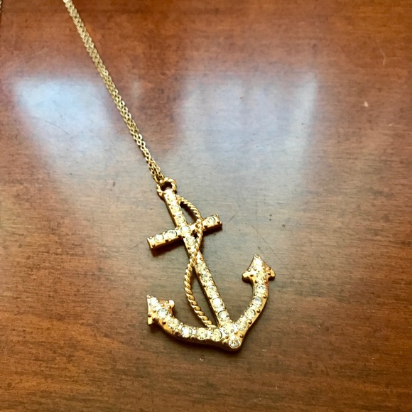 Gold Anchor Necklace ⚓️ - Picture 3 of 3