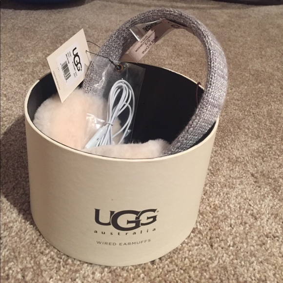 UGG Accessories - Brand New Ugg Wired Earmuffs (silver, one size)
