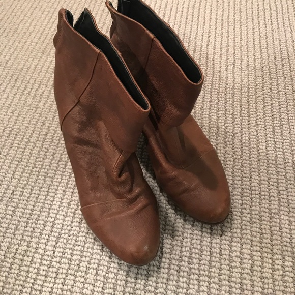 Rag and Bone Booties in brown - Picture 1 of 3