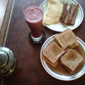 Meet your Posher, Courtney