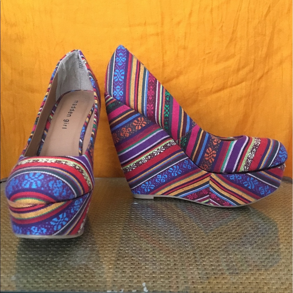 Patterned Steven Madden Wedges Craftty